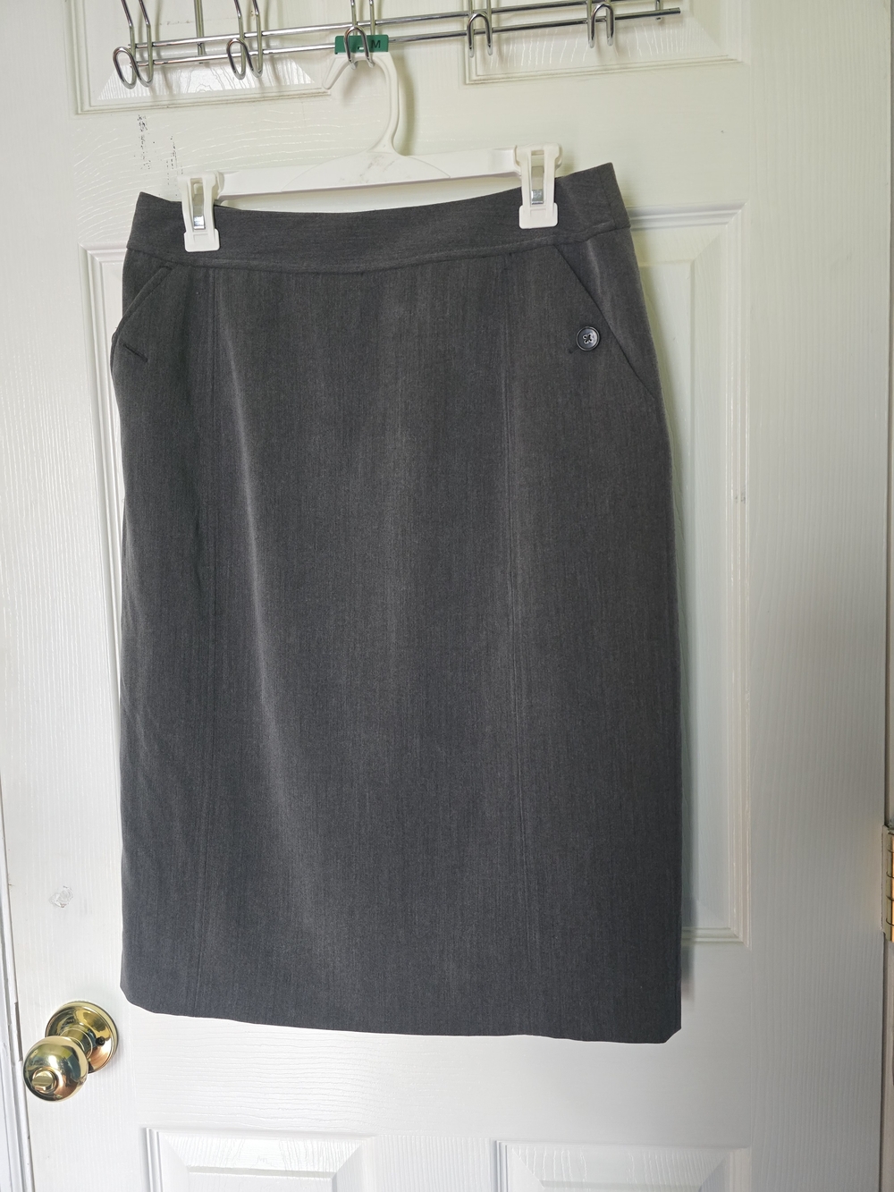 Charter Club Gray Pencil Skirt Size 6 Stretch Lined Button Pocket Career Workwea